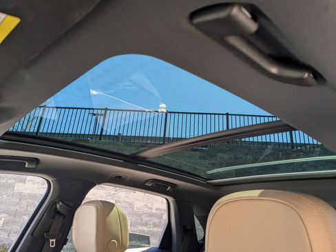 New 2026 Porsche Cayenne image 26