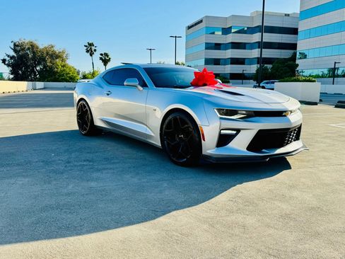 Used 2017 Chevrolet Camaro SS RWD image 1