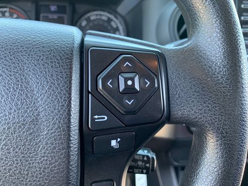 Used 2022 Toyota Tacoma SR AWD/4WD image 27