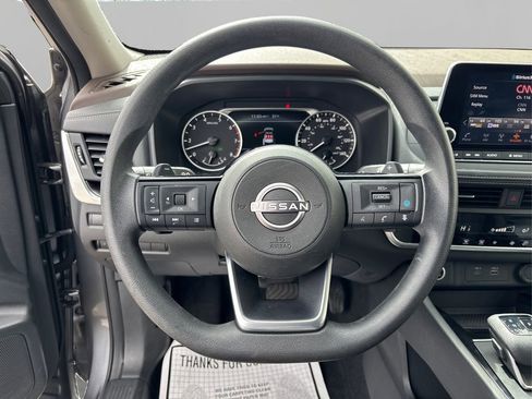 Used 2023 Nissan Rogue SV image 23