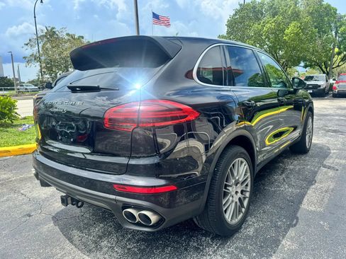 Used 2016 Porsche Cayenne S w/ Premium Plus Package AWD/4WD image 5