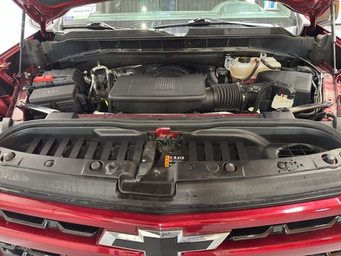 Used 2024 Chevrolet Silverado 1500 RST w/ Convenience Package II AWD/4WD image 39