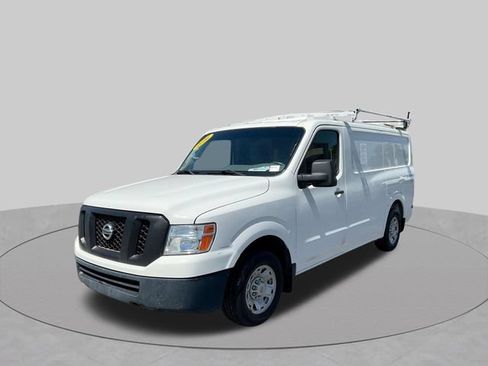 Used 2016 Nissan NV 2500 SV RWD image 1