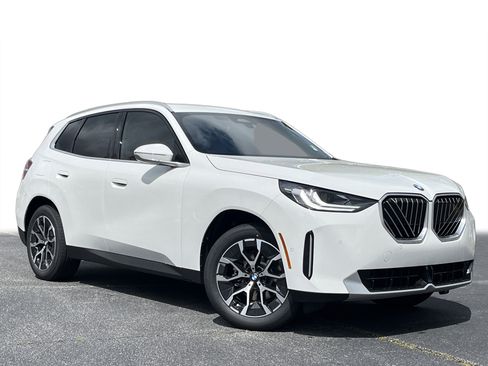 New 2026 BMW X3 xDrive30 w/ Convenience Package image 2
