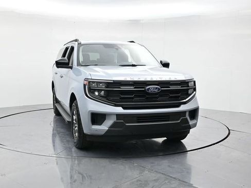 New 2025 Ford Expedition Max Active image 5