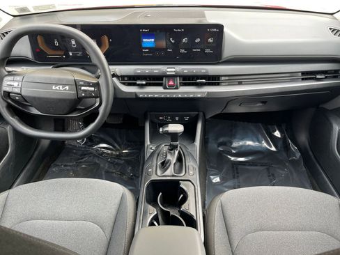 Used 2025 Kia K4 LXS image 30
