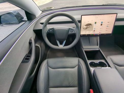 Used 2024 Tesla Model 3 Standard Range RWD image 17