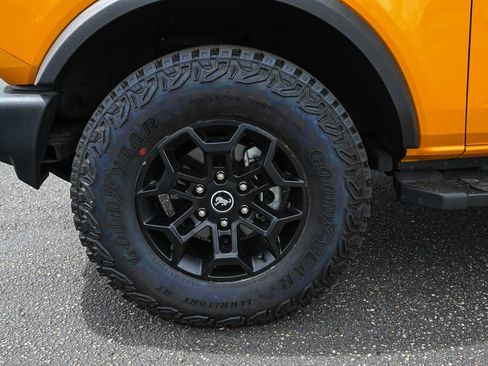Certified 2022 Ford Bronco 2-Door AWD/4WD image 12