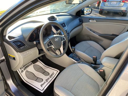 Used 2015 Hyundai Accent GLS w/ Option Group 02 image 3