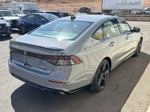 Used 2023 Honda Accord Sport image 3