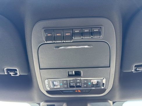 Used 2025 Ford F250 Platinum AWD/4WD image 47