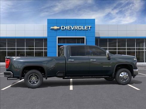 New 2026 Chevrolet Silverado 3500 LTZ AWD/4WD image 5