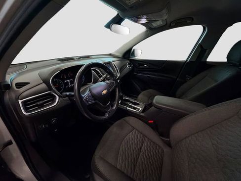 Used 2018 Chevrolet Equinox LT image 18