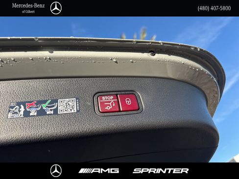 New 2026 Mercedes-Benz GLC 300 image 7