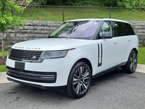 Used 2023 Land Rover Range Rover SE AWD/4WD image 1