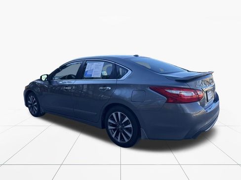 Used 2016 Nissan Altima 2.5 SL w/ 2.5 Technology w/LED Package image 6