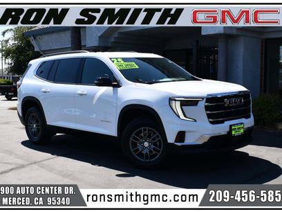 Used 2025 GMC Acadia Elevation