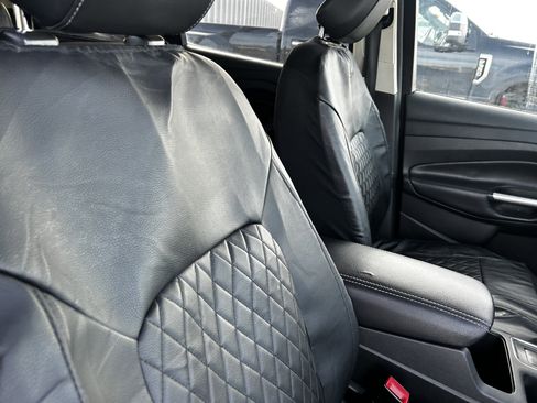 Used 2018 Ford Escape Titanium w/ Ford Safe & Smart Package image 13