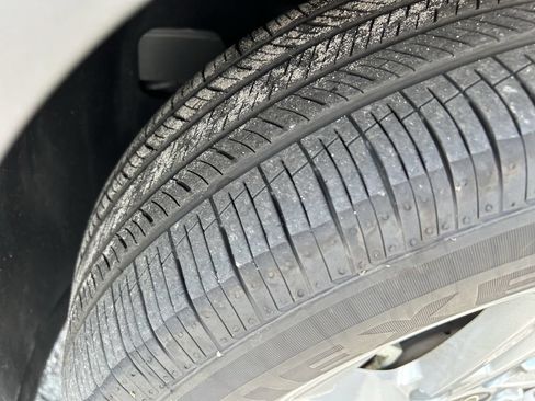 Certified 2025 Hyundai Tucson SE AWD/4WD image 34
