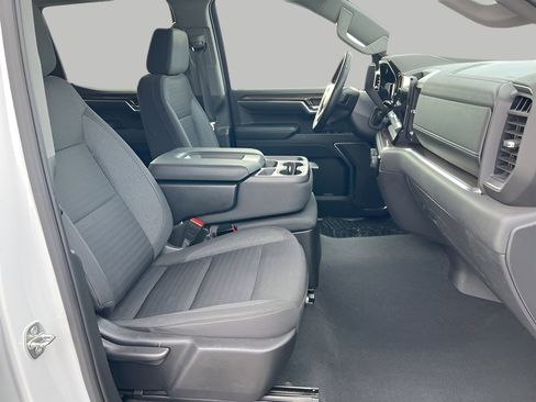 Used 2023 Chevrolet Silverado 1500 LT image 34