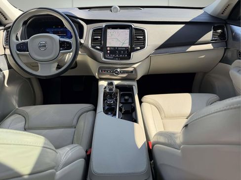 Used 2023 Volvo XC90 B6 Ultimate w/ Protection Package Premier AWD/4WD image 2