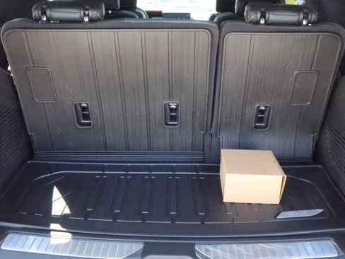 New 2026 GMC Yukon AT4 w/ AT4 Premium Plus Package AWD/4WD image 15