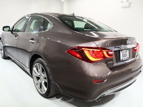 Used 2016 INFINITI Q70 3.7 w/ Sport Package image 15