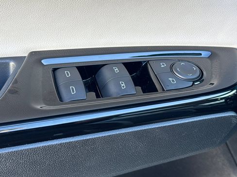 Used 2025 Honda Prologue Touring image 12