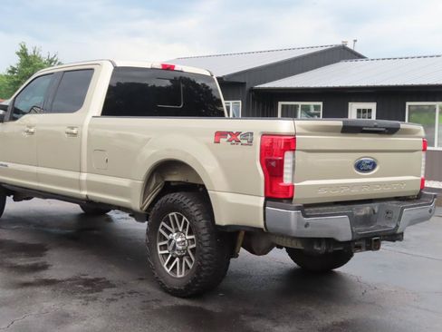 Used 2017 Ford F350 Lariat w/ Lariat Ultimate Package AWD/4WD image 18