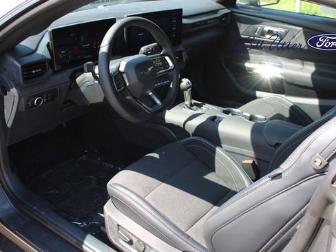 New 2025 Ford Mustang Coupe image 10