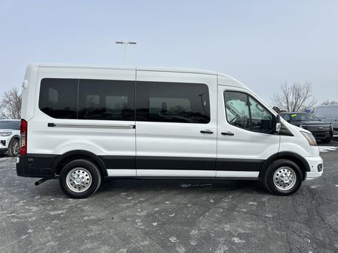 Used 2024 Ford Transit 350 XLT image 2
