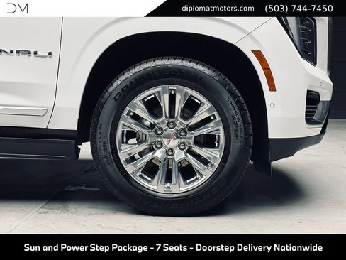 Used 2026 GMC Yukon Denali w/ Sun & Power Step Package AWD/4WD image 49