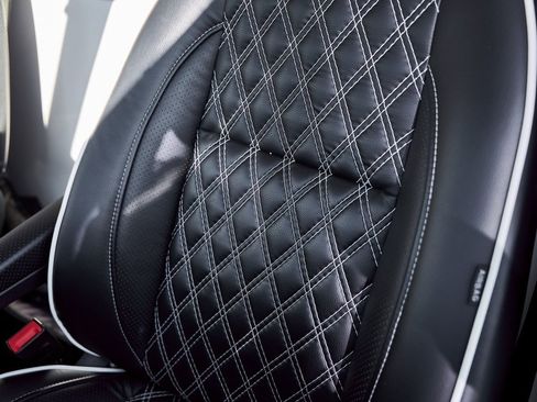 Used 2019 Mercedes-Benz Sprinter 144 image 44