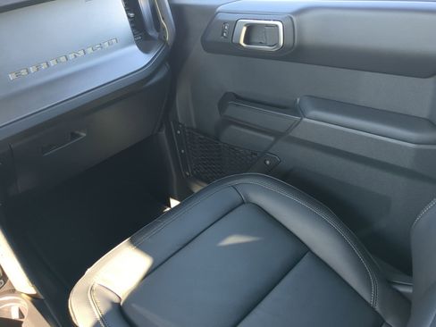 New 2025 Ford Bronco Badlands image 47