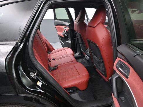 New 2025 Audi SQ5 Prestige image 13