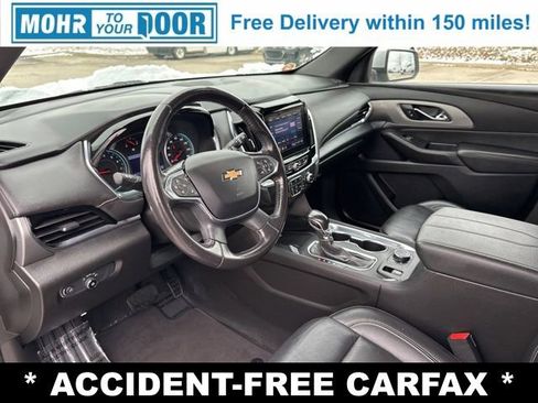 Used 2022 Chevrolet Traverse LT image 14