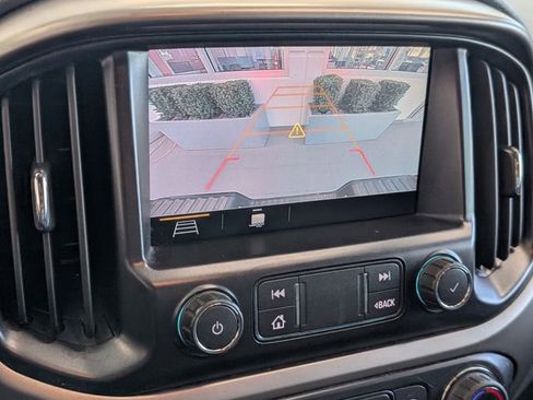 Used 2022 Chevrolet Colorado Z71 image 22