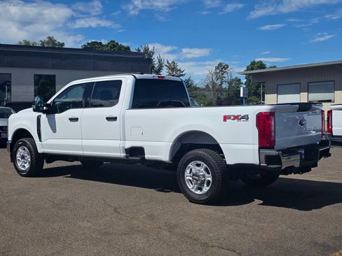 New 2026 Ford F350 XLT w/ FX4 Off-Road Package AWD/4WD image 27