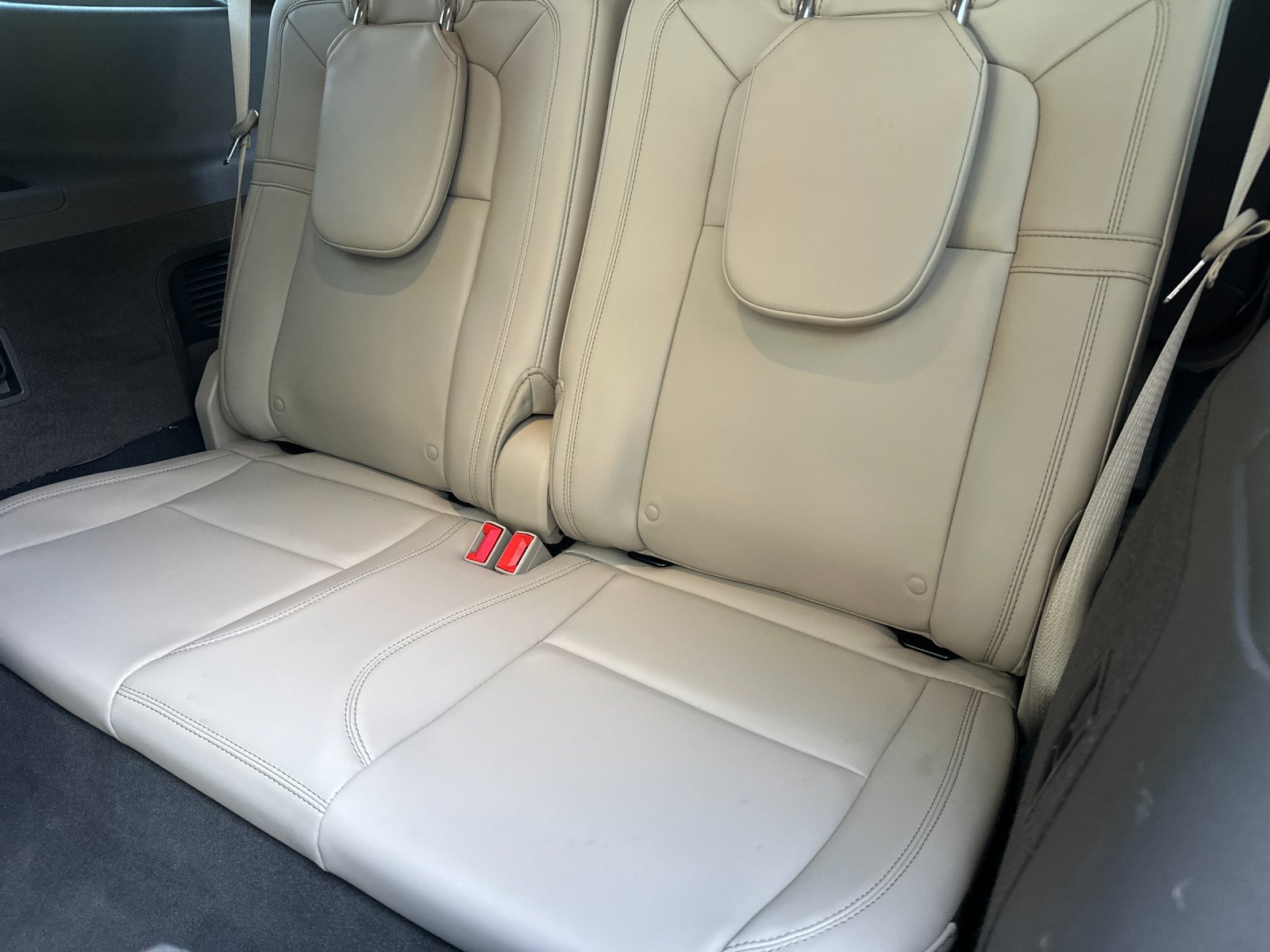 Used 2023 Lincoln Aviator Reserve w/ Equipment Group 201A AWD/4WD image 17