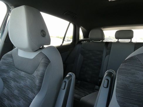 Used 2022 Volkswagen ID.4 Pro image 32