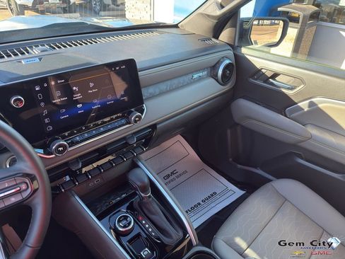 Used 2024 Chevrolet Colorado ZR2 w/ ZR2 Bison Edition image 17