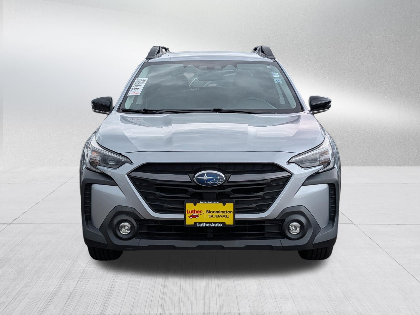 Used 2023 Subaru Outback Premium AWD/4WD image 2