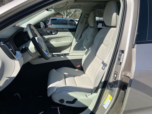 New 2026 Volvo XC60 T8 Ultra w/ Protection Package Premier AWD/4WD image 11