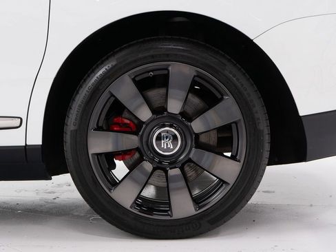 Certified 2020 Rolls-Royce Cullinan AWD/4WD image 51