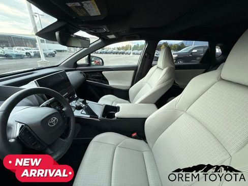 Used 2023 Toyota bZ4X AWD w/ Weather Package image 5