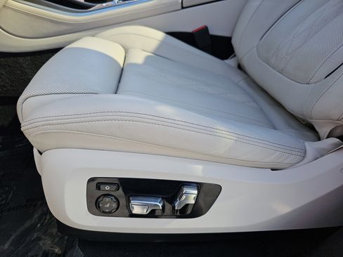 Used 2025 BMW X5 sDrive40i image 29