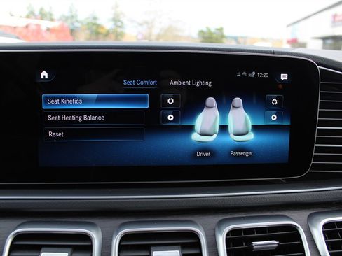 Used 2022 Mercedes-Benz GLS 450 4MATIC image 17