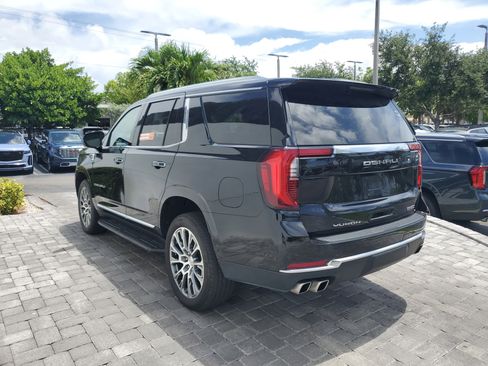 Used 2025 GMC Yukon Denali AWD/4WD image 4