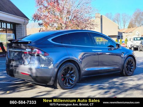 Used 2019 Tesla Model X Performance image 6