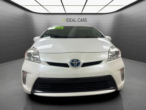Used 2012 Toyota Prius Three FWD image 2